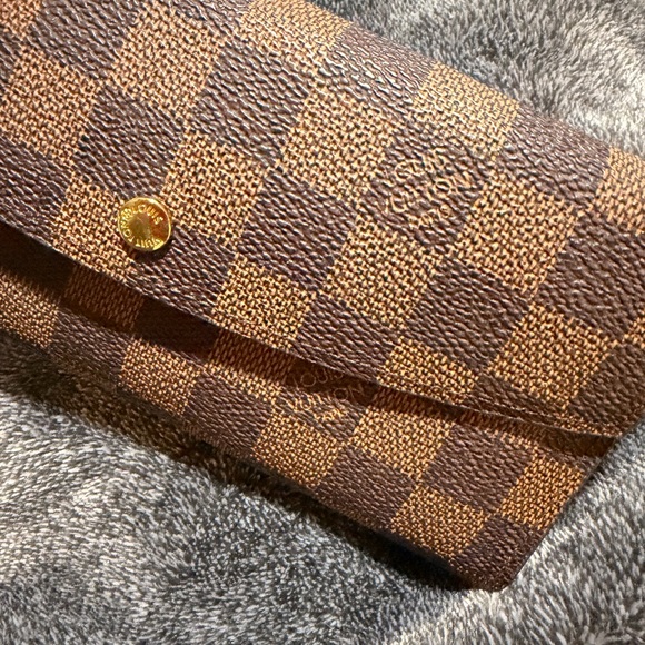 Brown Wallet - Picture 3 of 5